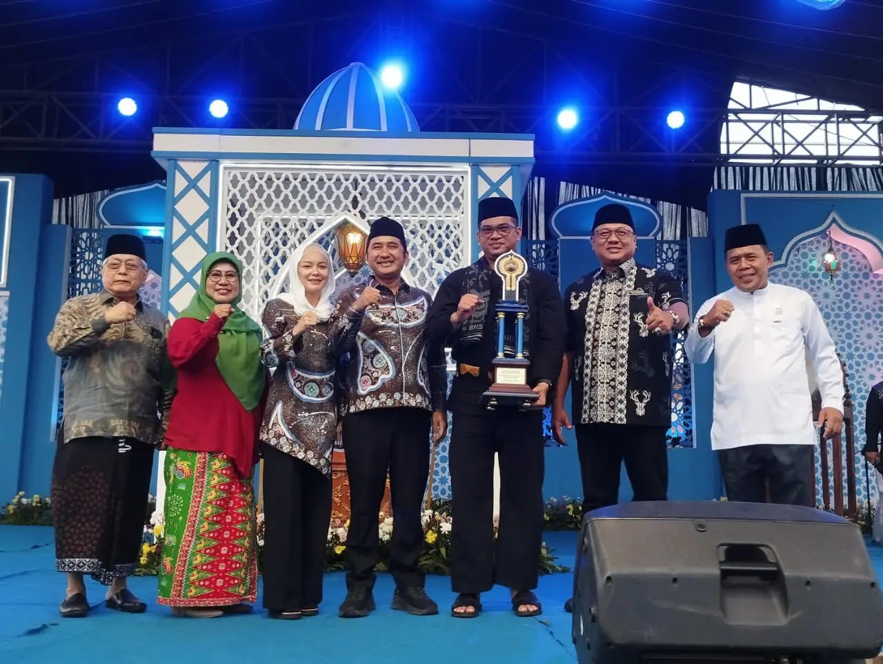 Jadi Juara Umum MTQH XXIV, Cipayung Boyong Piala Bergilir Kota Depok