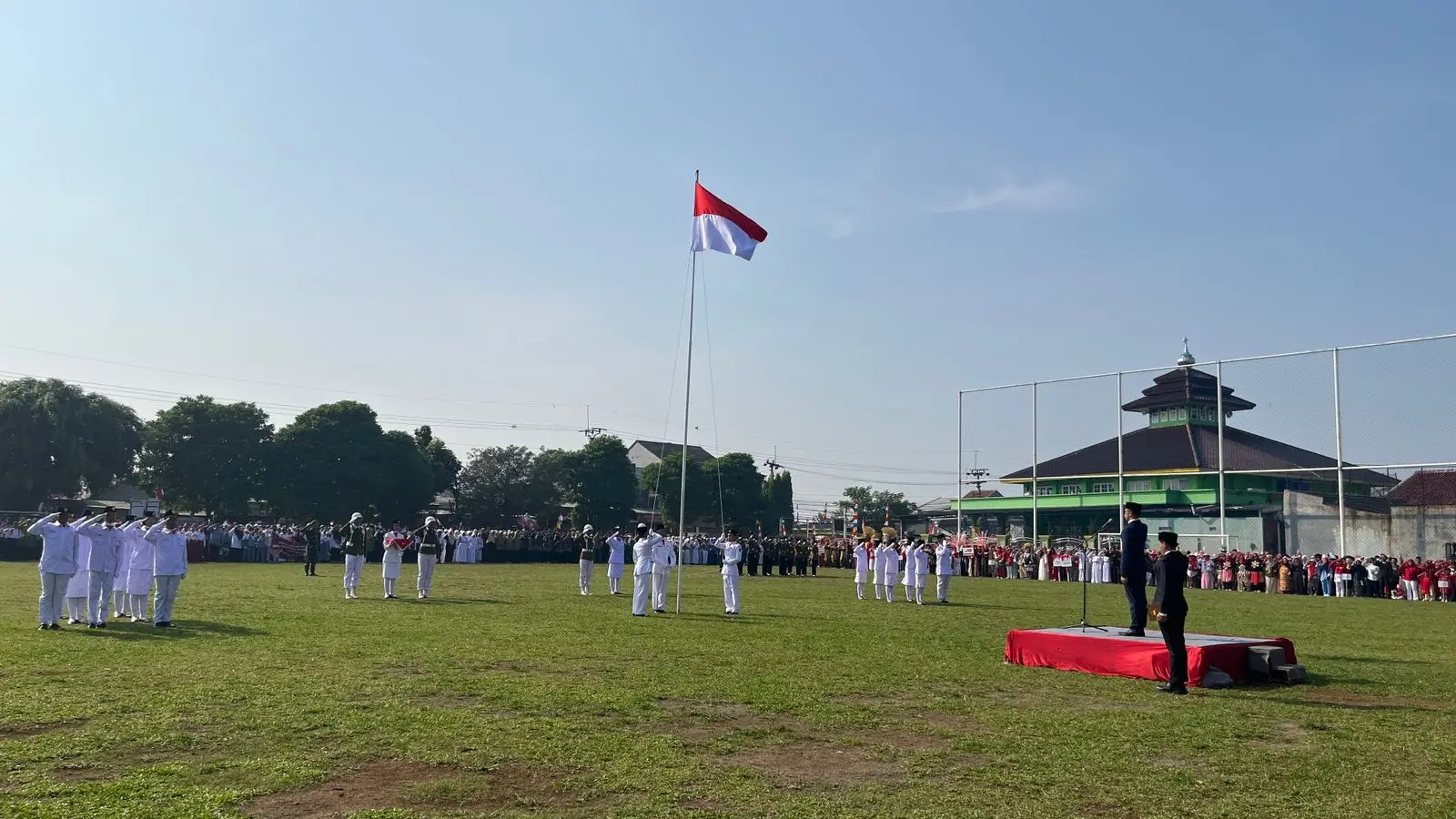 Upacara HUT ke-80 RI di Lapangan PSP, Momentum Semangat Baru Warga Sawangan