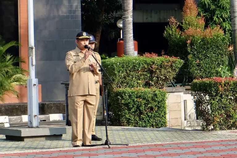 Aspemkesra Pimpin Apel Pagi ASN