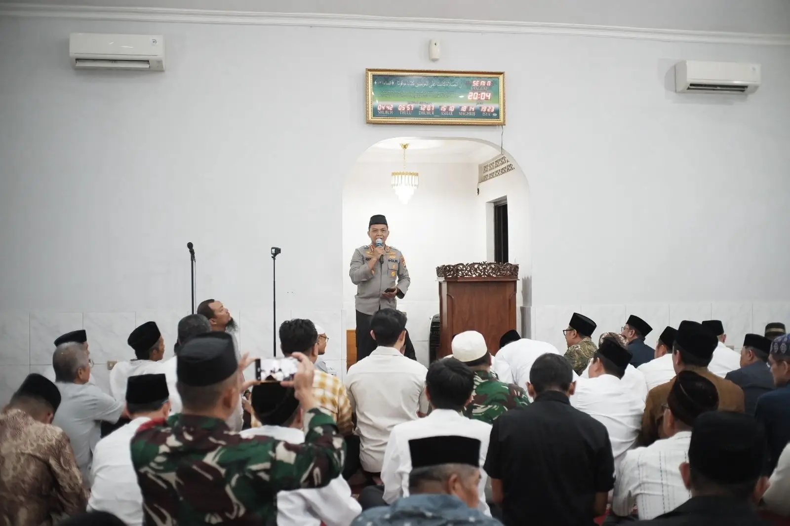 Tarling di Mekarjaya, Kapolres Metro Depok Ajak Warga Syukuri Nikmat Aman