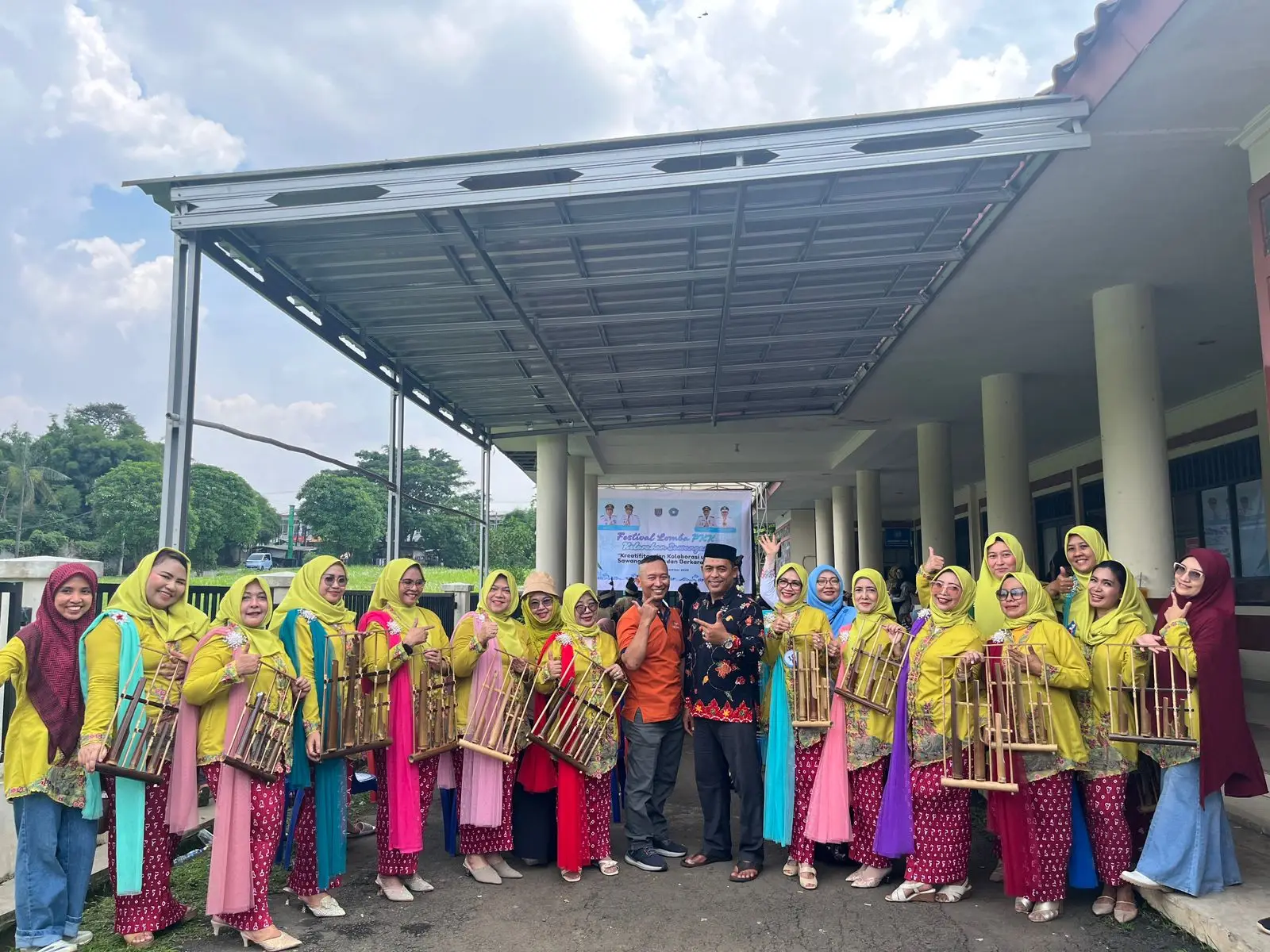 Partisipasi Warga RW 10 Sawangan Dorong Kekompakan di Festival Lomba PKK