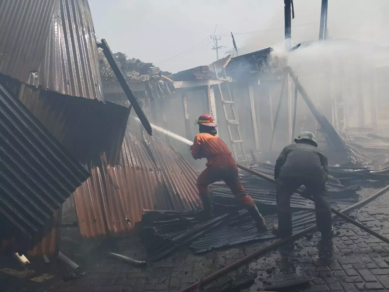 Toko Material di Baktijaya Terbakar, Kerugian Ditaksir Capai Rp3 Miliar