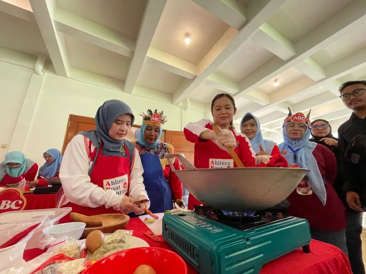 Lomba Masak Meriahkan Jambore PKK Depok 2025