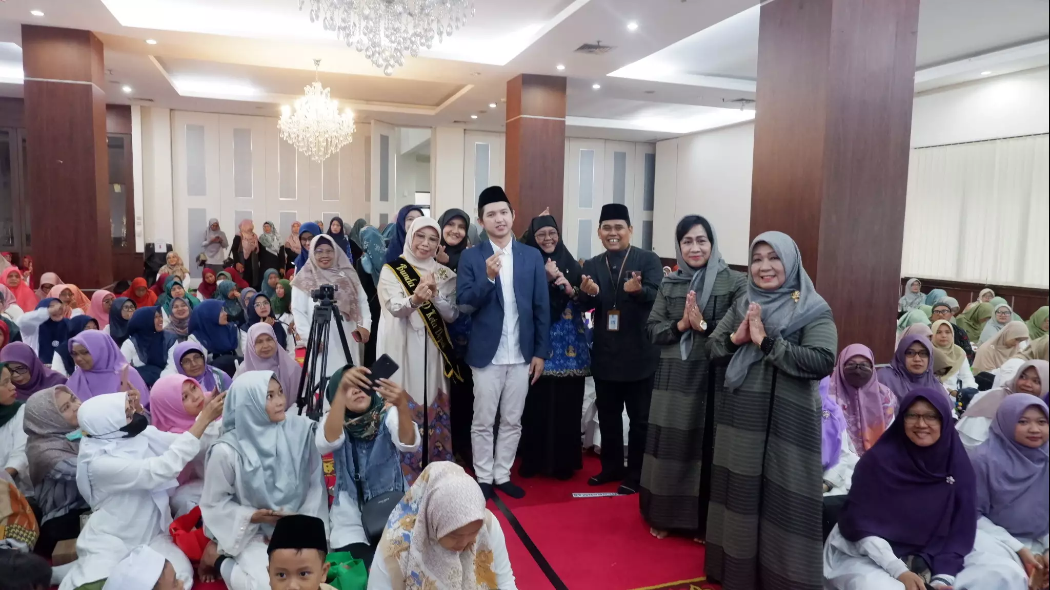 Bunda Elly Hadiri Halal Bihalal IGTKI dan PGRI Kota Depok