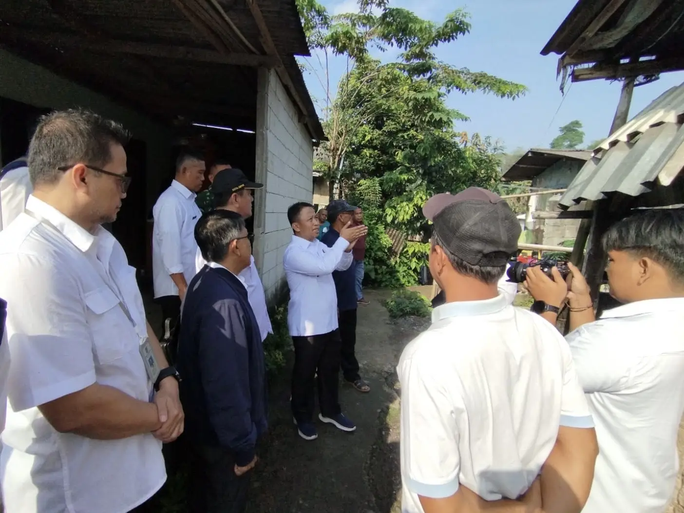 Tindak Lanjuti Laporan Warga, Wali Kota Depok Tinjau RTLH di RW 04 Kalimulya