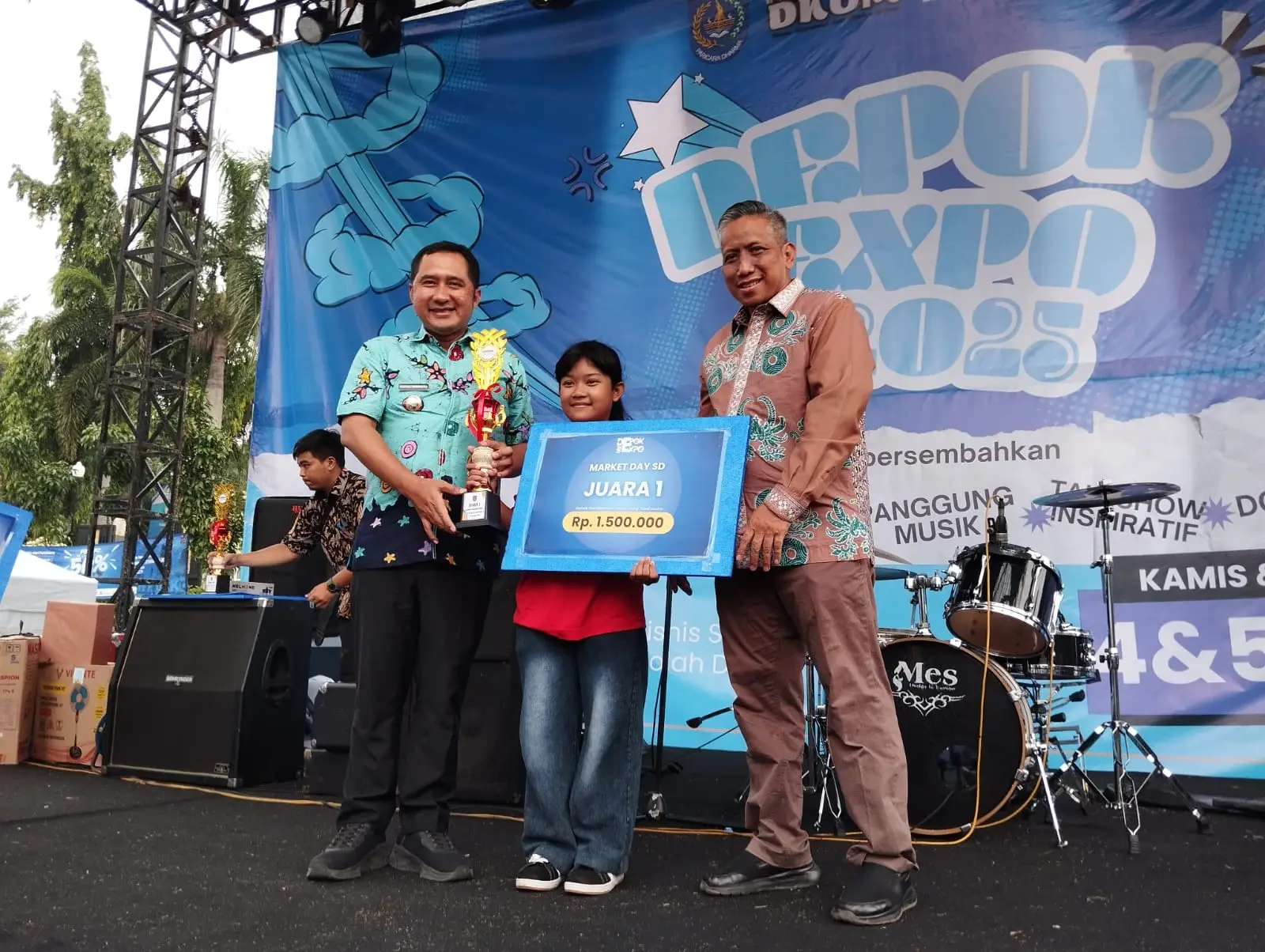 Depok Expo 2025 Resmi Ditutup, Wakil Wali Kota Serahkan Hadiah Juara Lomba