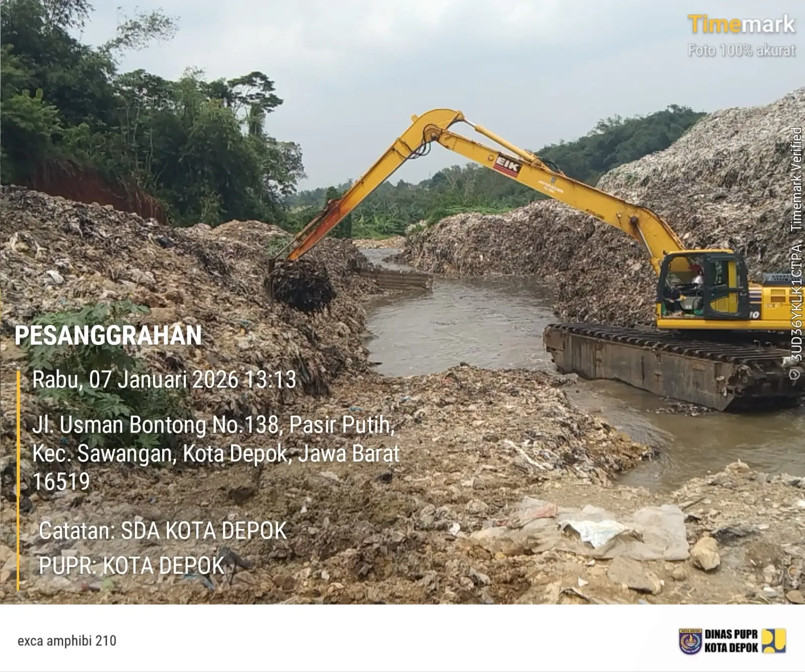 Tangani Banjir Pesanggrahan, DPUPR Keruk Saluran yang Tersumbat