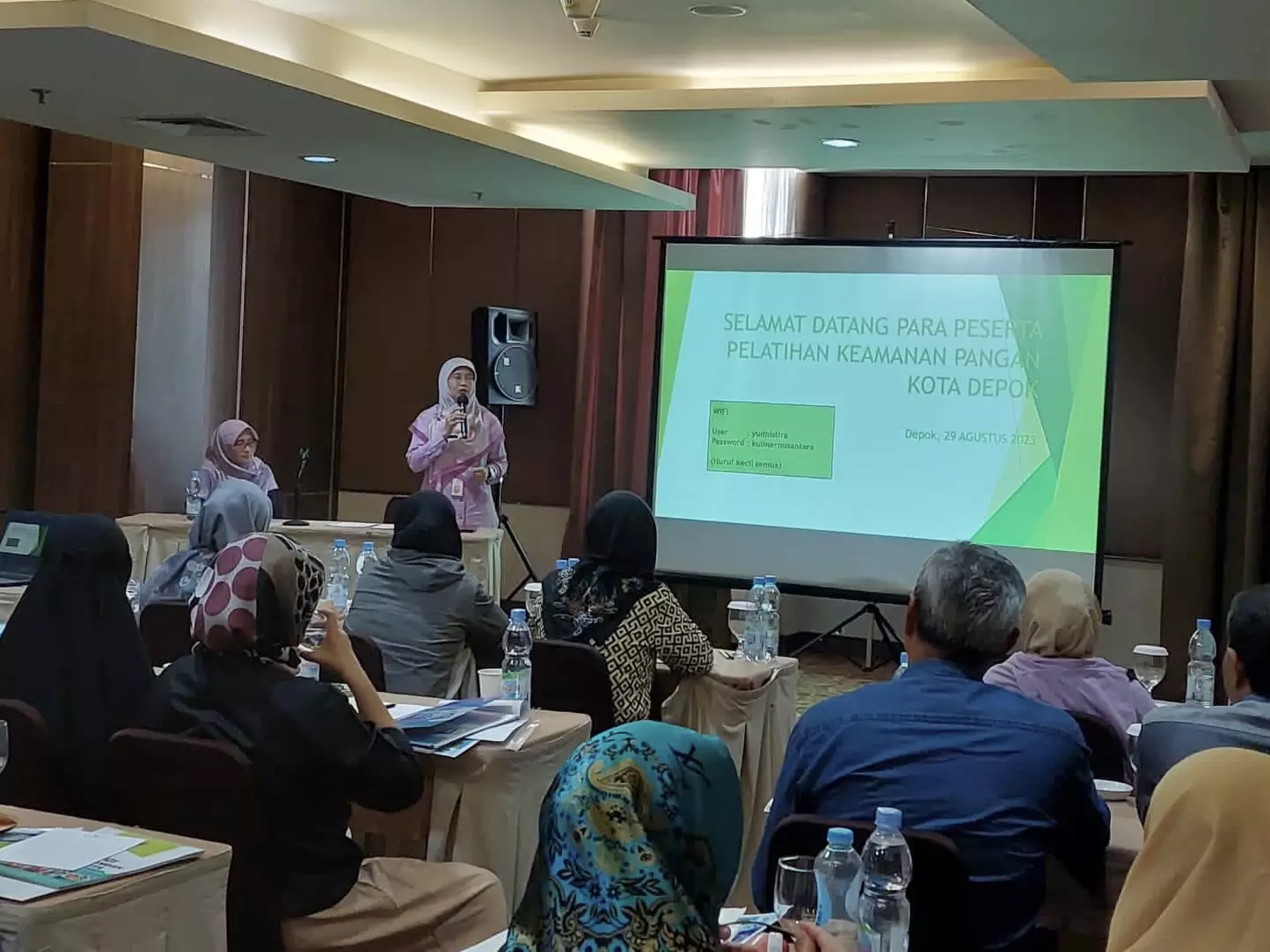Pelaku Usaha di Depok Ikuti Bimtek dan Sosialisasi Pembatasan GGL