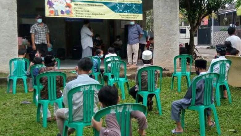 Satgas Covid-19 RW 10 Serua Santuni 18 Anak Yatim