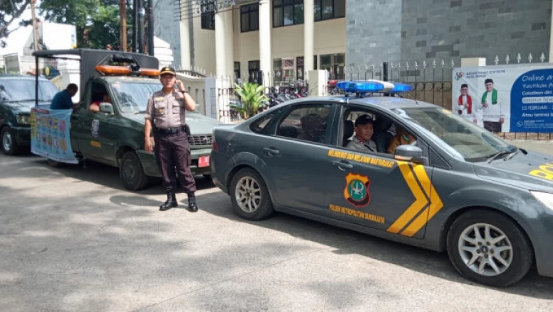 Tiga Pilar Sukmajaya Sosialisasikan Pencegahan Covid-19 dengan Berkeliling