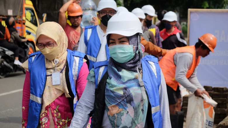 Kadis PUPR Tinjau Penggalian Relokasi Kabel Udara