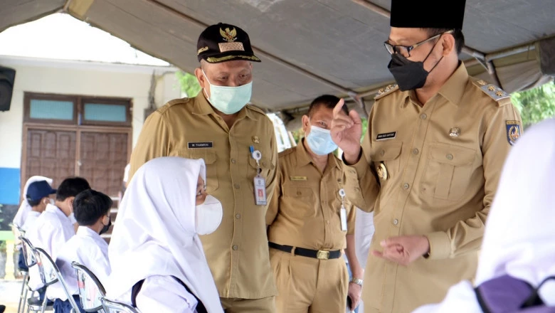 Pelajar SMP di Depok Antusias Ikuti Vaksinasi Covid-19
