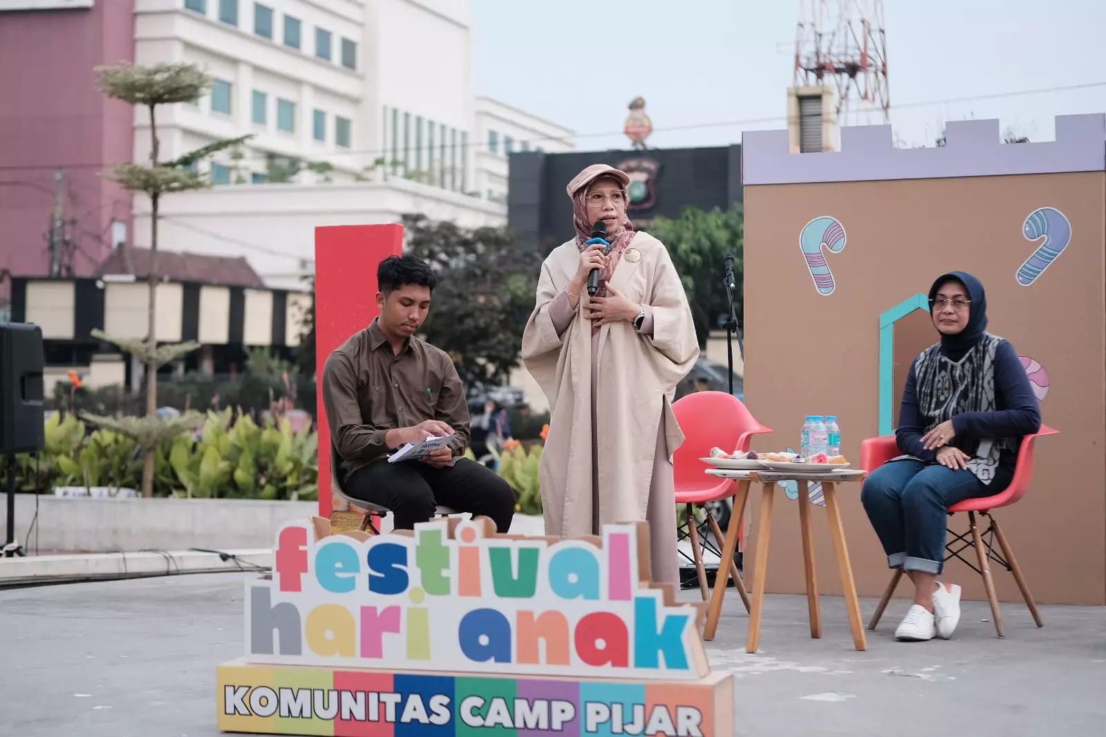 Hadiri Festival Hari Anak di DOS, Bunda Elly: Yuk Bareng-bareng Wujudkan KLA di Depok