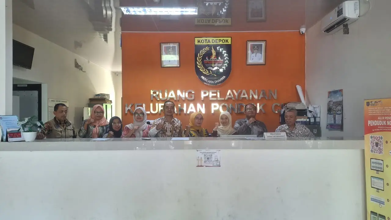 Meski WFA Lebaran, ASN Kelurahan Pondok Cina Tetap Bertugas di Kantor