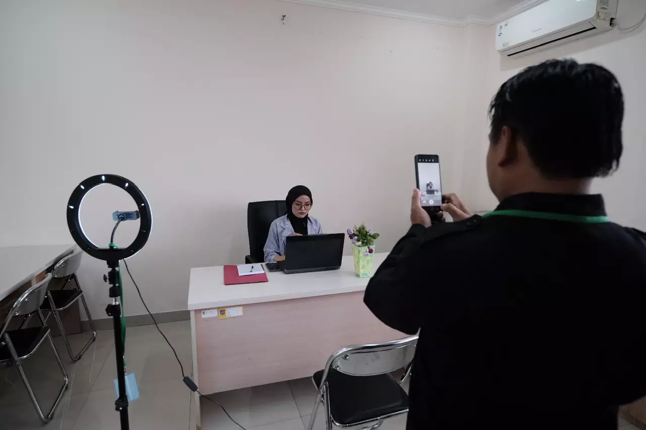 Peserta Pelatihan Content Creator Lakukan Praktik Membuat Konten Video