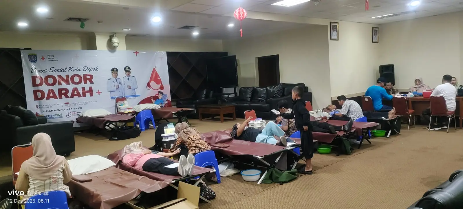 Peringati HDI dan HKSN, Dinsos Depok Adakan Donor Darah bagi Korban Bencana Sumatera