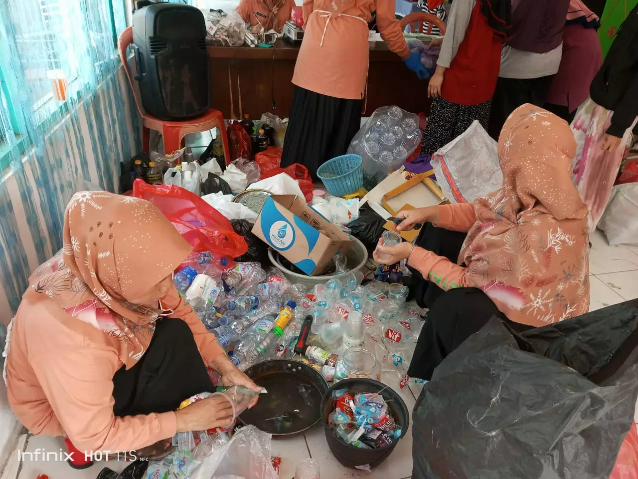Punya Ratusan Nasabah, Keberadaan Bank Sampah RW 03 Cisalak Diapresiasi