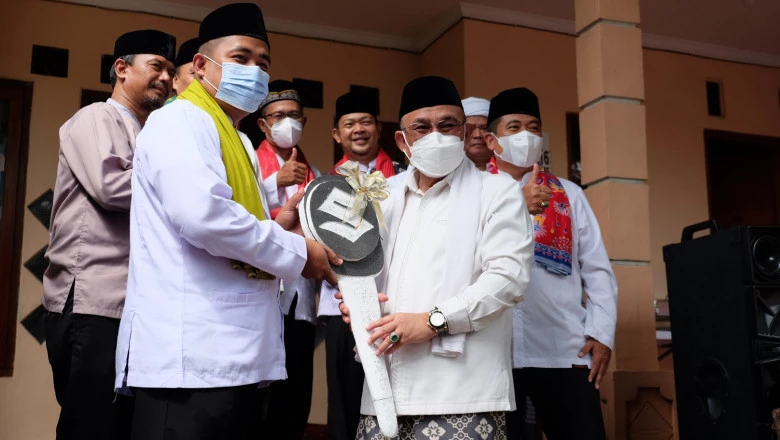 Wali Kota Serahkan Mobil Siaga Kepada Pengurus RW 016 Kelurahan Pondok Petir