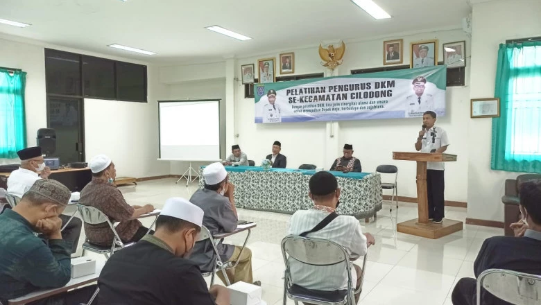 30 Pengurus DKM di Cilodong Dilatih Manajemen Kemasjidan