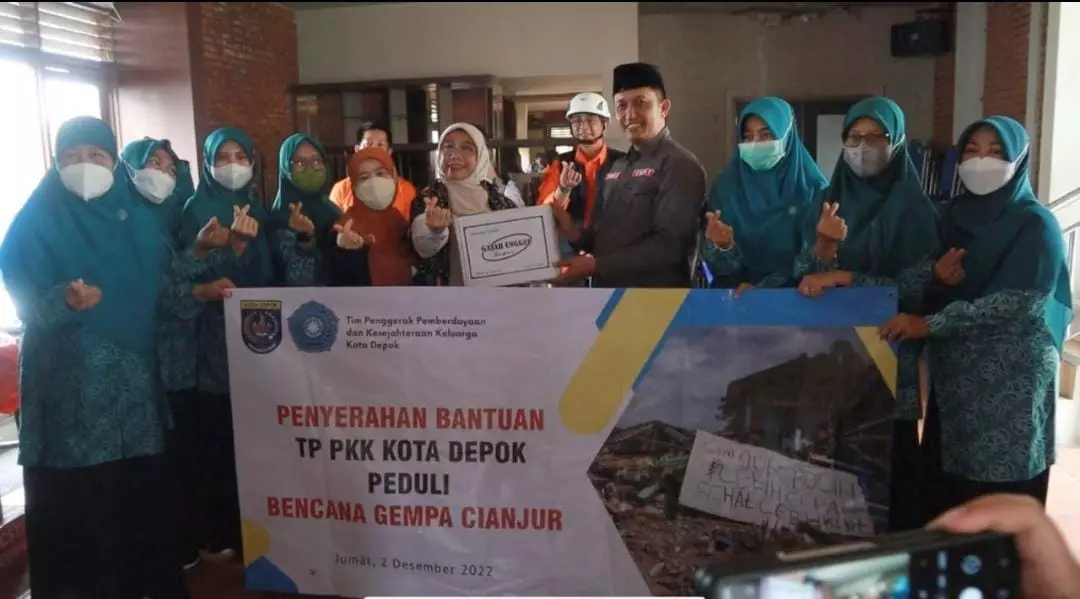 TP-PKK Kota Depok Salurkan Rp 76 Juta untuk Korban Cianjur