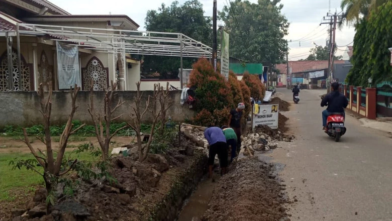 Drainase di RW 03 Kelurahan Pontir Diperbaiki
