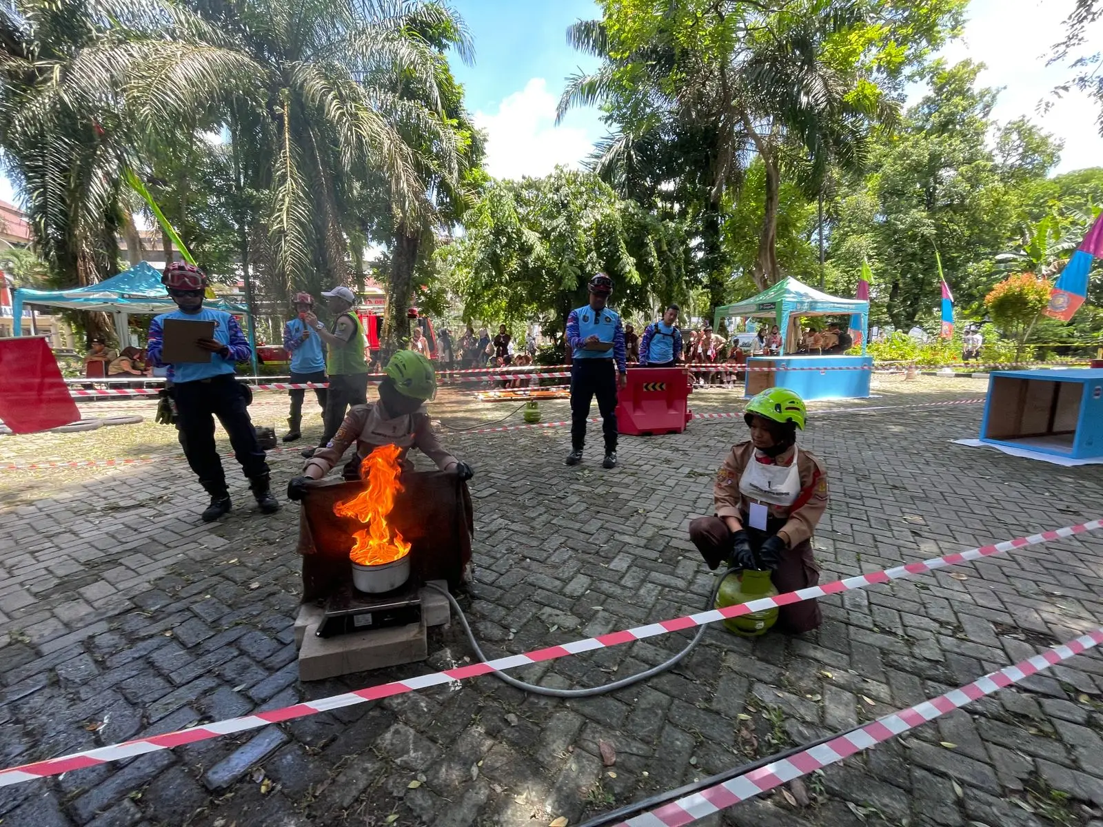 22 Tim Pramuka Penggalang Unjuk Kemampuan di Depok Firefighter Skill Competition 2025
