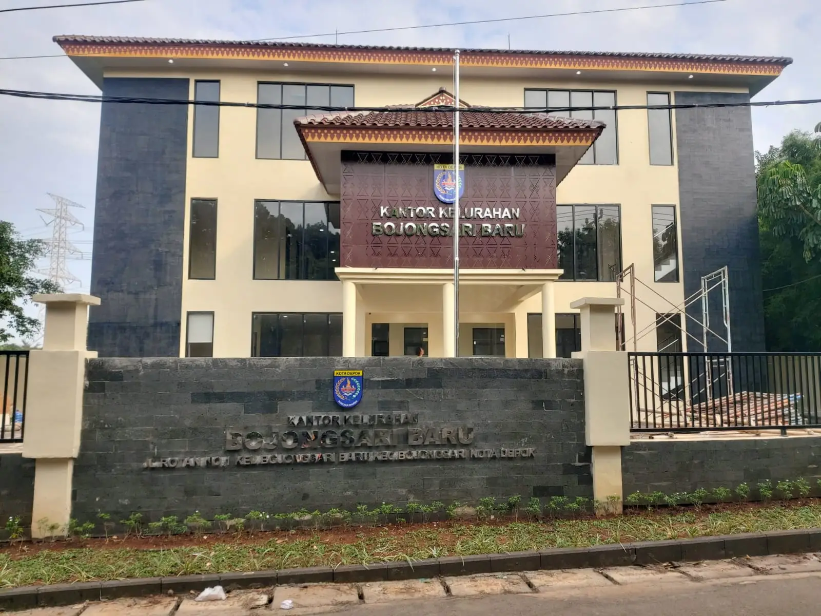 Kantor Kelurahan Bojongsari Baru Lebih Nyaman Usai Rehab