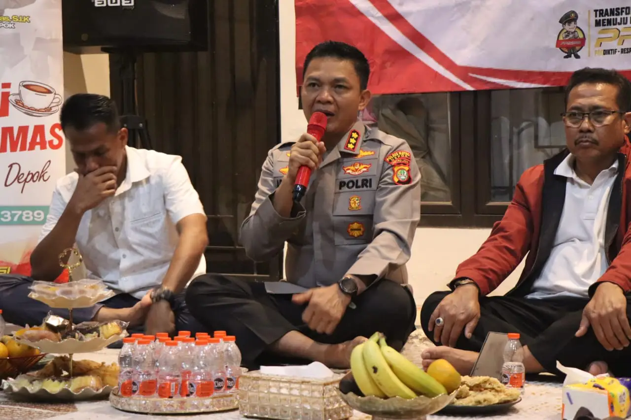 Ngopi Kamtibmas di Kalimulya, Kapolres Metro Depok Dengar Curhat Warga Soal Tramadol dan Geng Motor