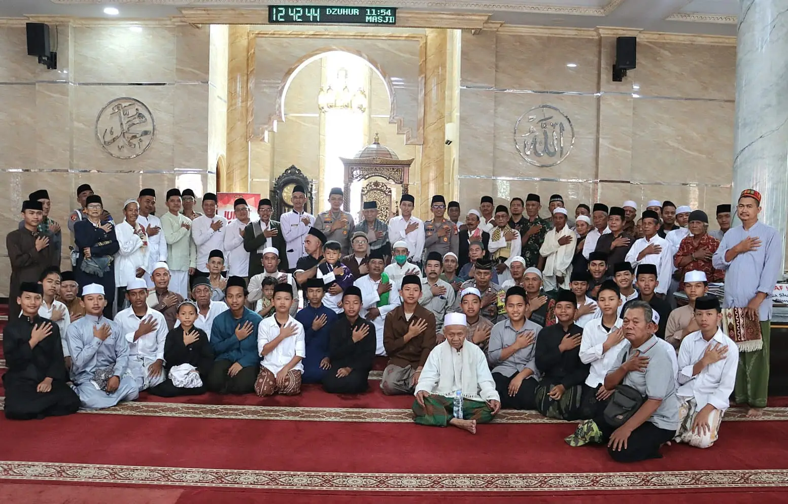 Jumling dan Jumat Curhat, Kapolres Metro Depok Serap Aspirasi Warga
