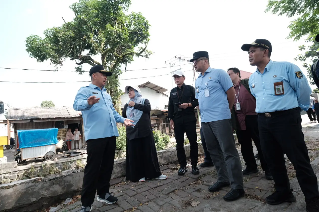 Wali Kota Depok Tinjau Rencana Pelebaran Jalan Raya Cipayung