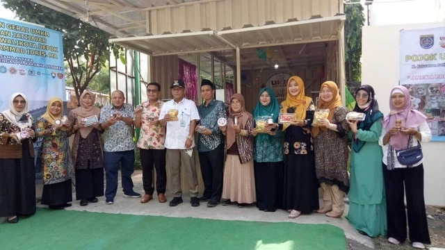 Kecamatan Tapos Resmi Punya Gerai UMKM di Jatijajar