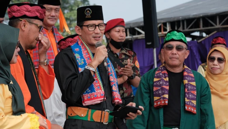 Hadiri Lebaran Depok, Menparekraf: Apresiasi Pelestarian Kebudayaan dan Kebangkitan Ekonomi Semakin Meningkat