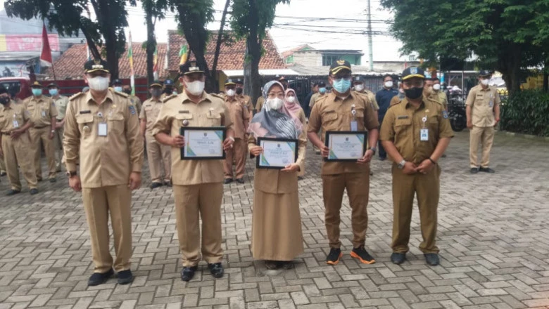 Berinovasi dalam Membangun Wilayah, Tiga ASN Sawangan Diganjar Penghargaan