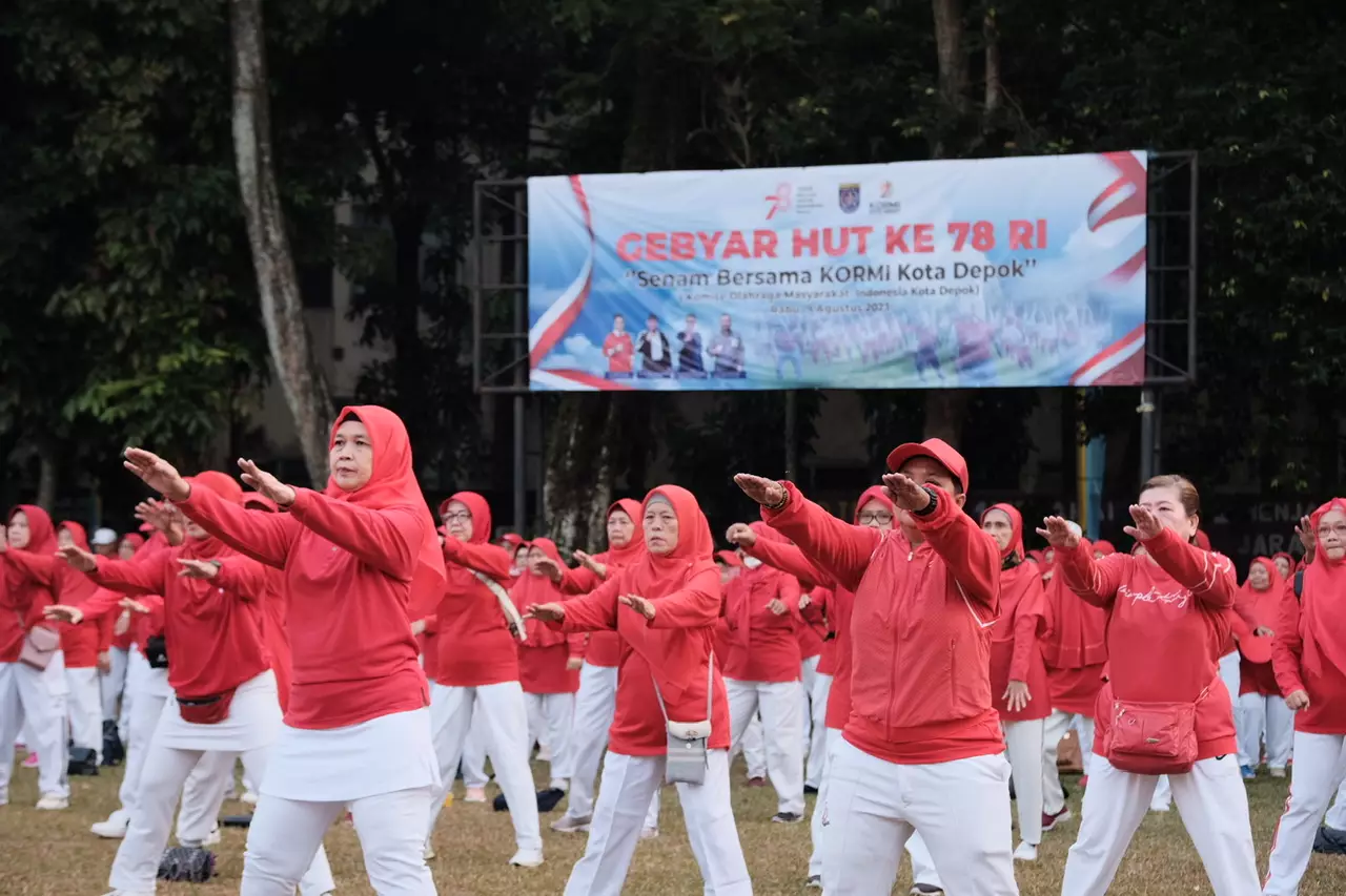 KORMI Depok Gelar Senam Bersama Meriahkan HUT RI