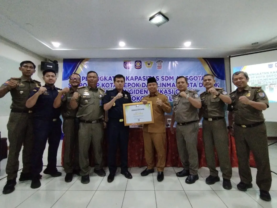 Pemkot Depok Terima Penghargaan dari Dirjen Bea Cukai Jawa Barat