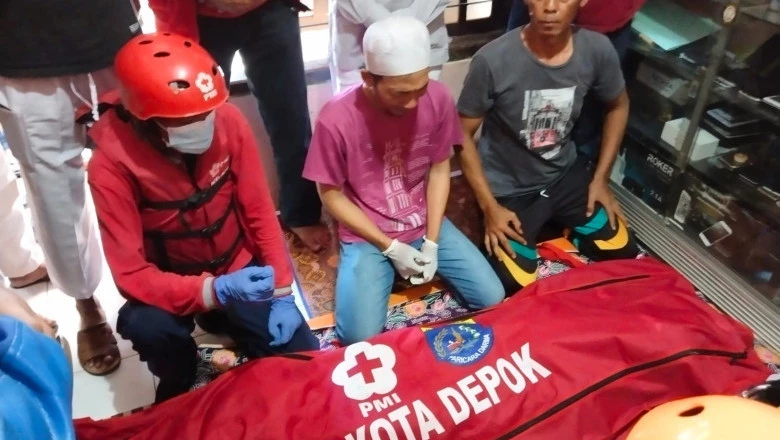 Cari Bocah Hilang di Ciliwung, PMI Depok Libatkan Lima Relawan