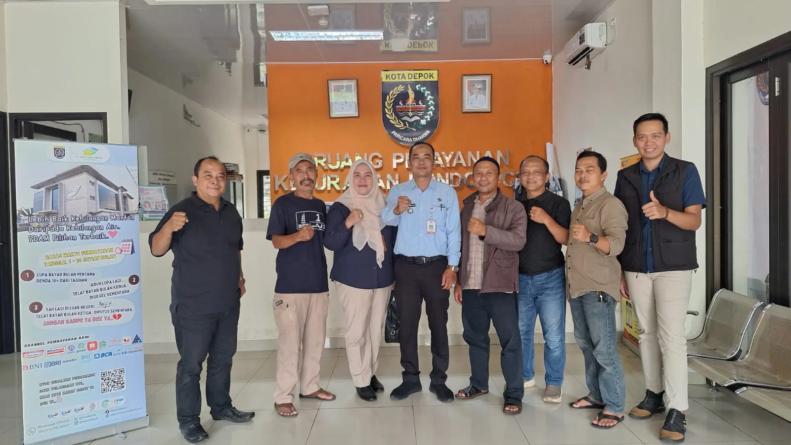 Lurah Pondok Cina Fasilitasi Warga Sampaikan Keluhan Jaringan PDAM