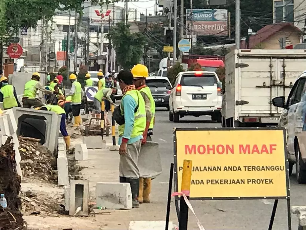 DPUPR Optimistis Pekerjaan Rehabilitasi Jembatan GDC dan Trotoar Margonda Rampung Tepat Waktu