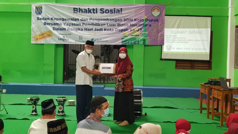 Peringati Hari Jadi Kota Depok, BKPSDM Depok Gelar Bakti Sosial