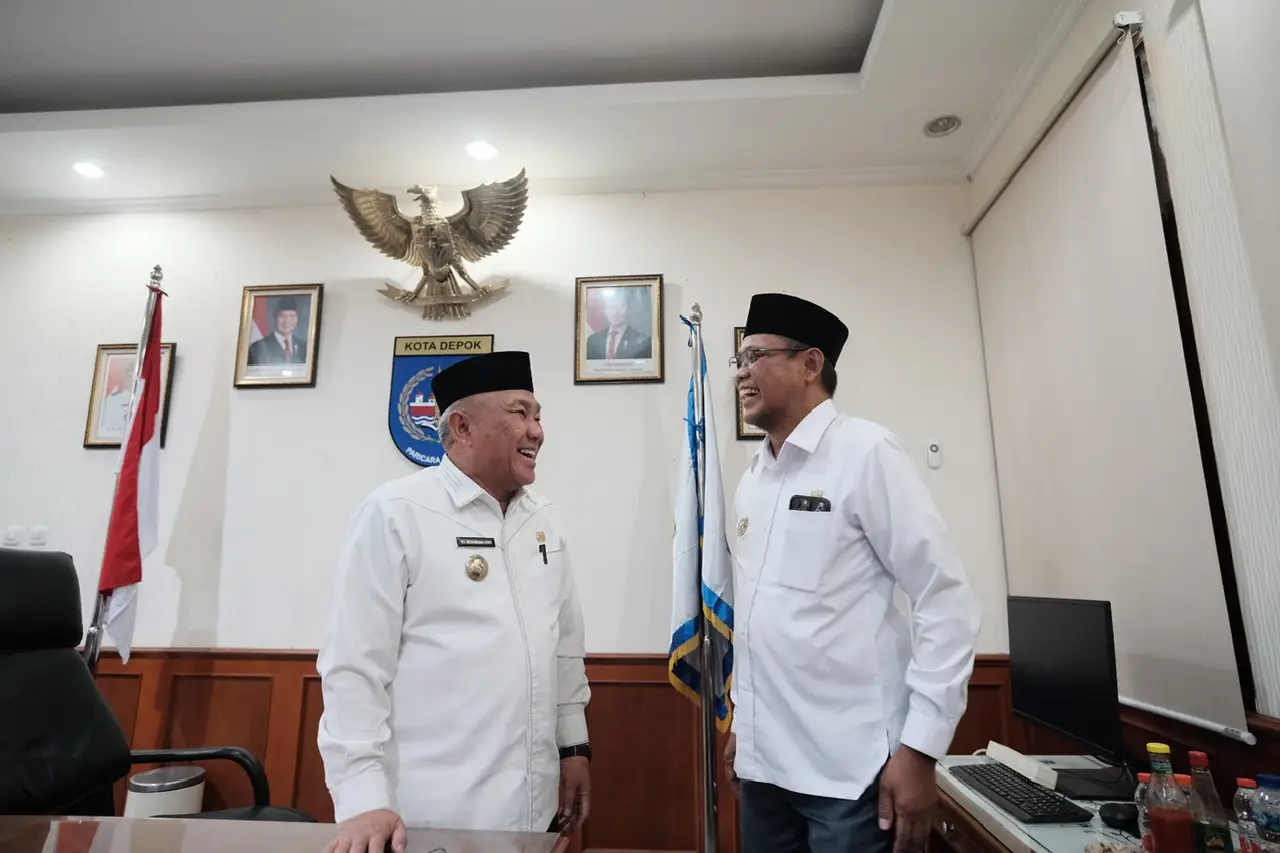 Momen Kebersamaan Kiai Idris dan Bang Imam di Hari Terakhir Bertugas
