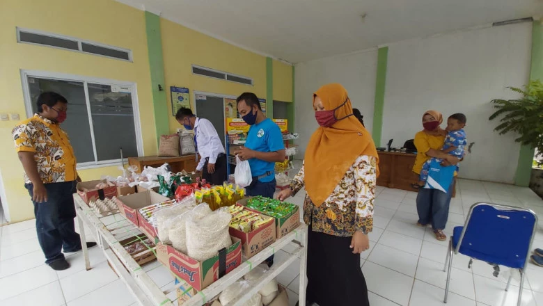 Warga RW 08 Jatimulya Buat Minimarket Gratis Selama Pandemi Corona