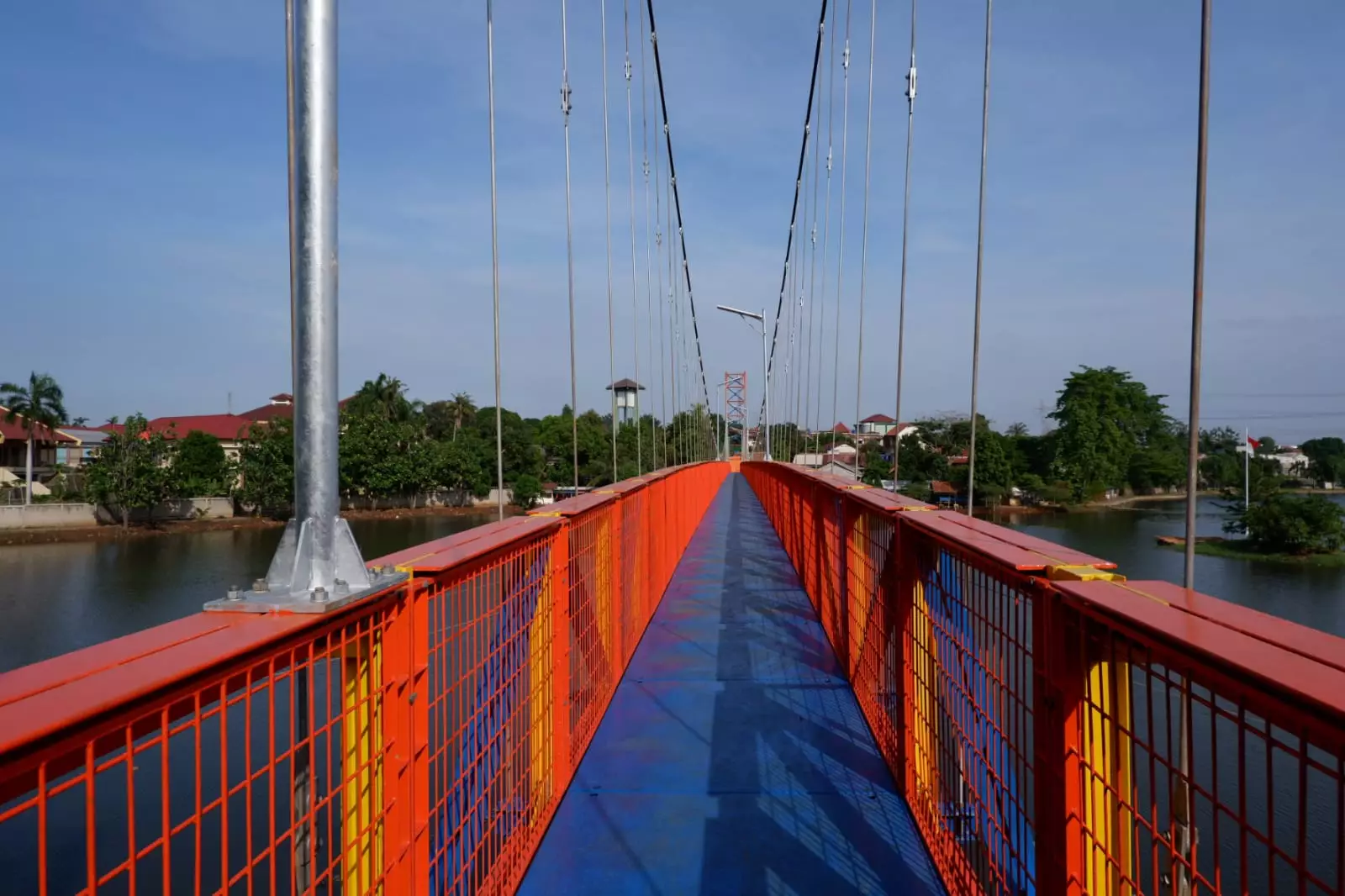 Mulai Hari Ini, Jembatan Gantung Taman Albar Sudah Bisa Dilalui Warga