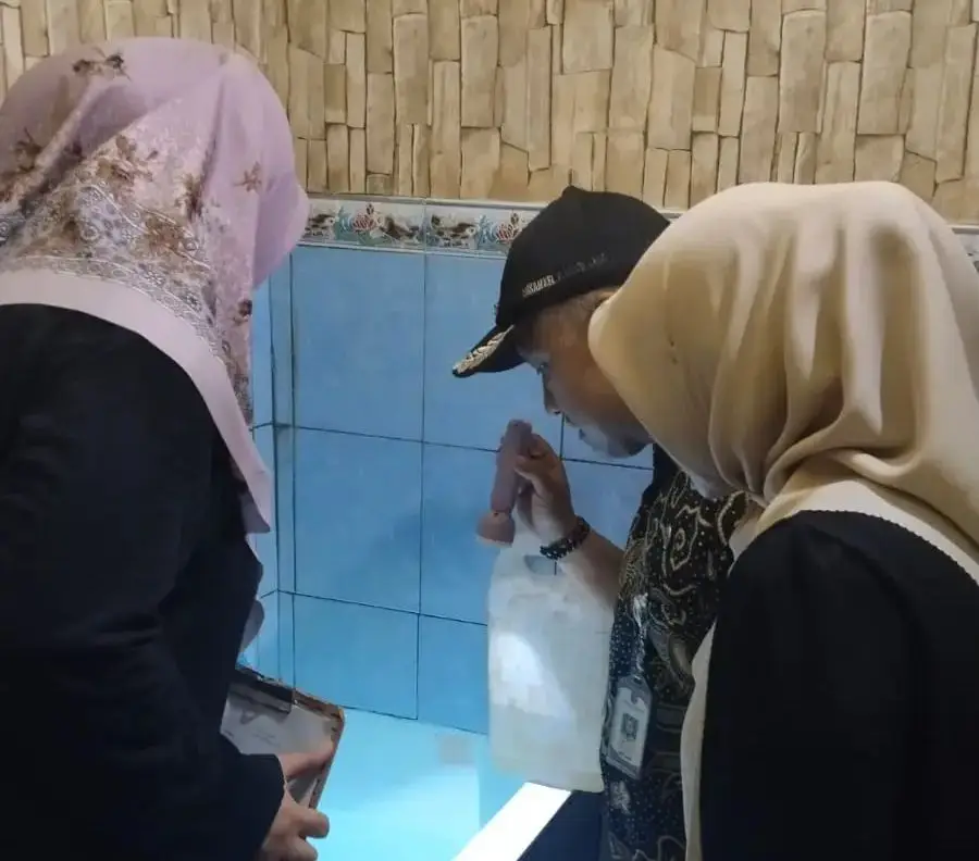 Wujudkan Lingkungan Bersih, Plt Lurah Panmas Minta Warga Cek Potensi Sarang Nyamuk