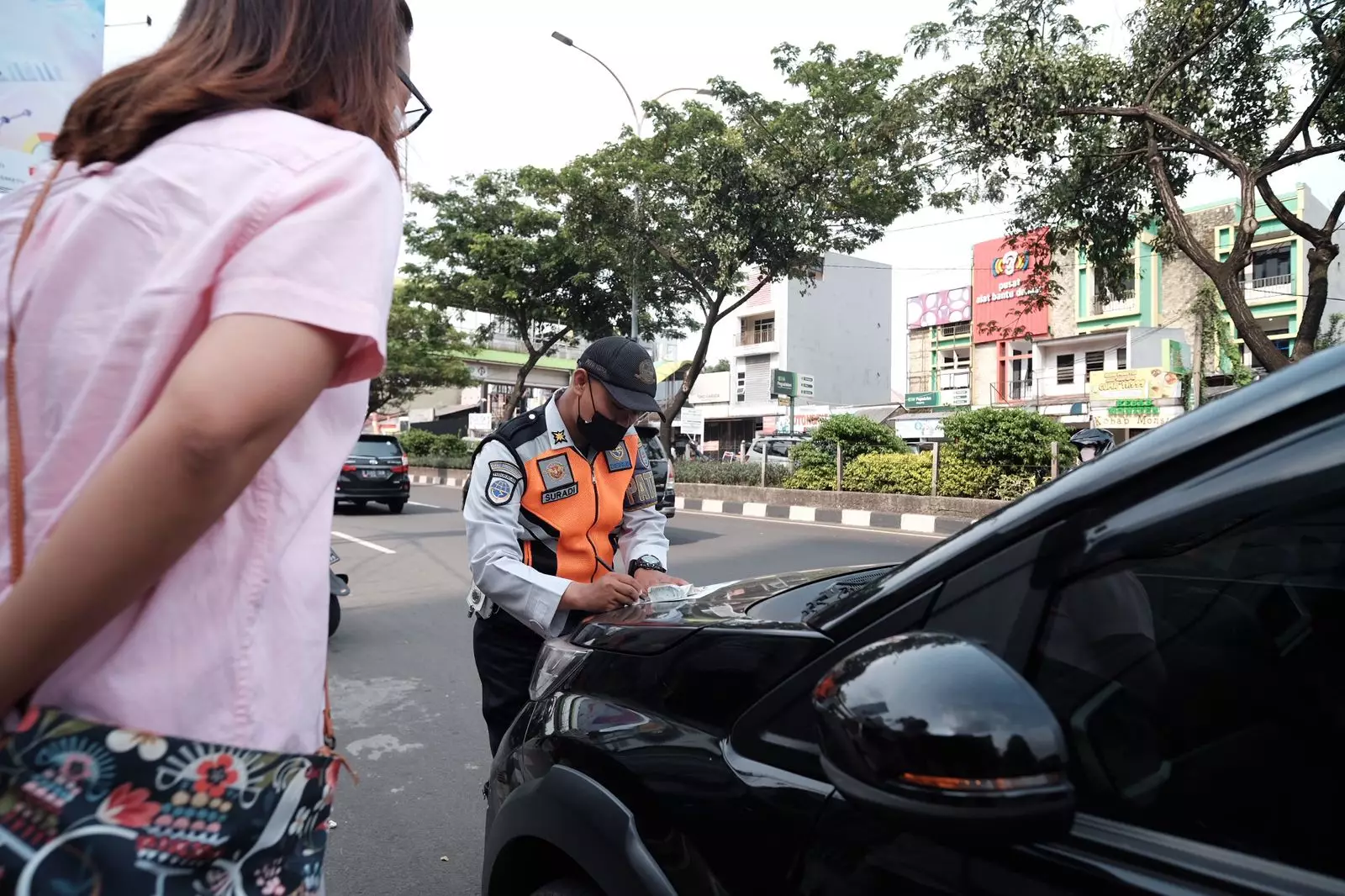 Parkir Sembarangan, Puluhan Kendaraan Ditertibkan Petugas Dishub
