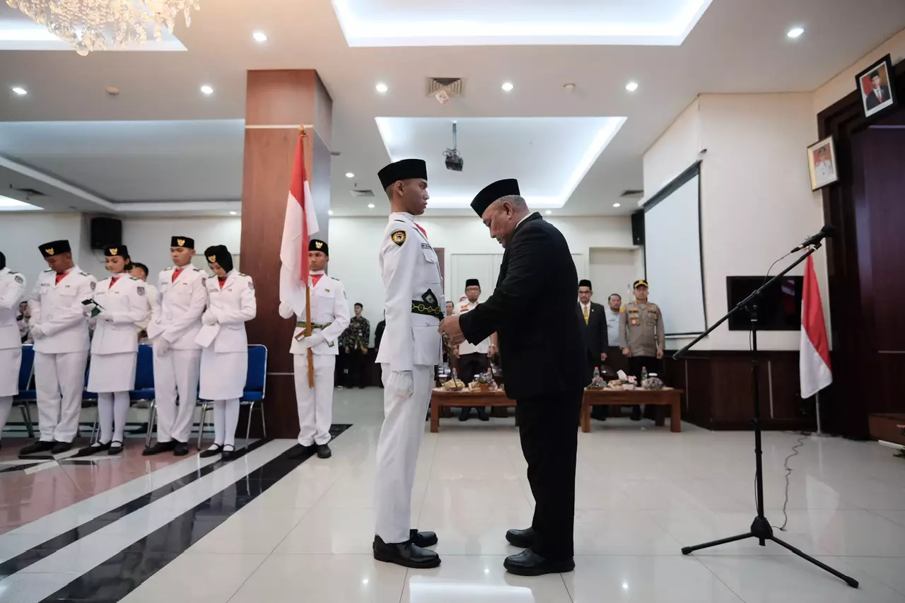 Wali Kota Kukuhkan 44 Anggota Paskibraka Depok 2023