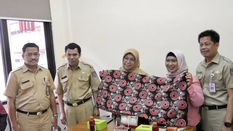 Persatuan Usaha Wanita Malaysia Belajar Produk Olahan ke  Depok 