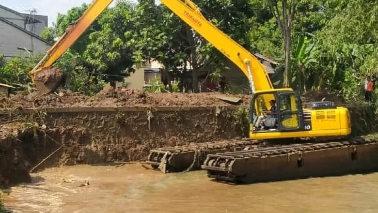 Normalisasi Kali Angke Diprediksi Tiga Bulan