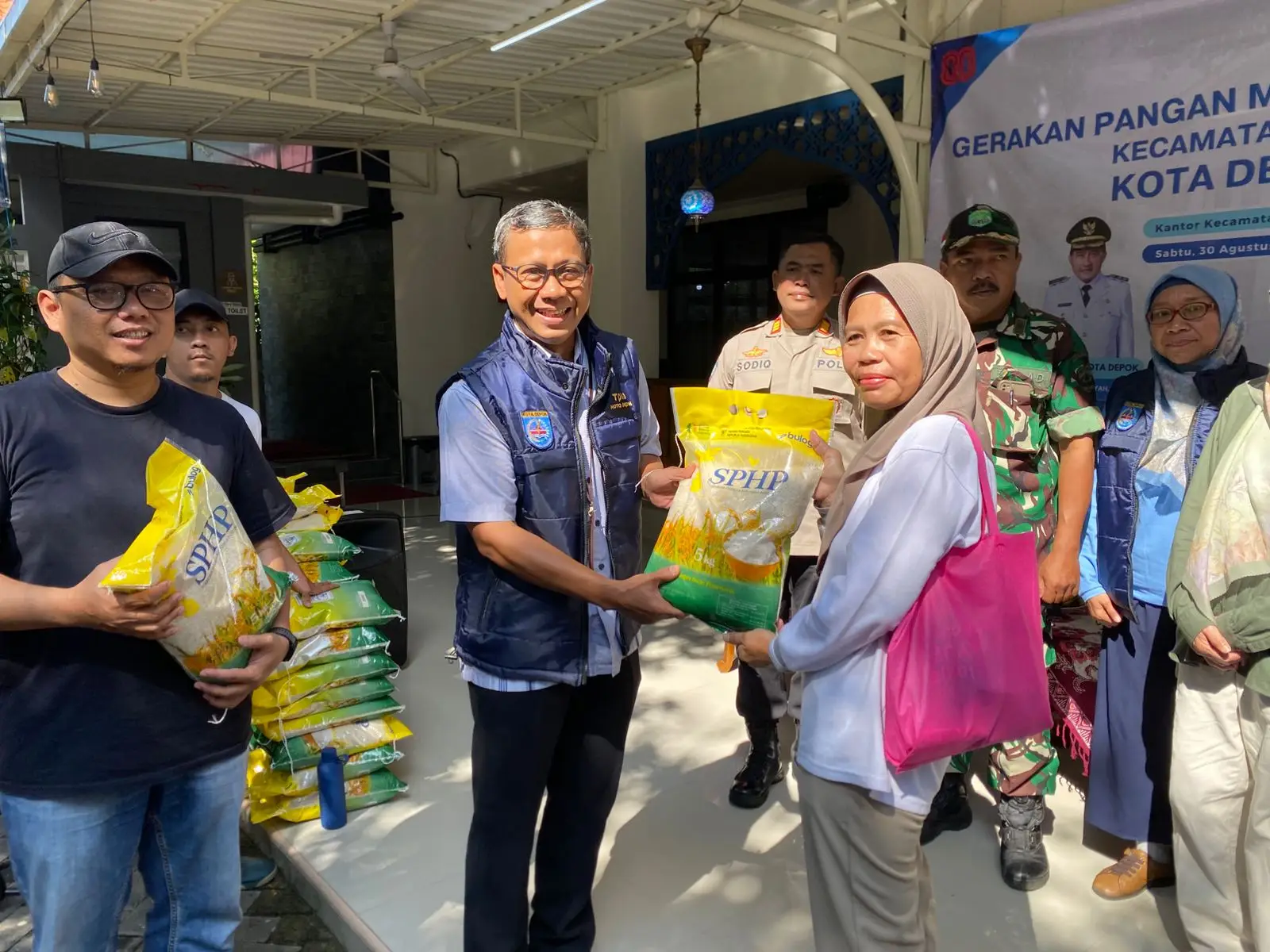 Depok Gelar Gerakan Pangan Murah Serentak, Beras SPHP Dijual Rp60 Ribu di Beji