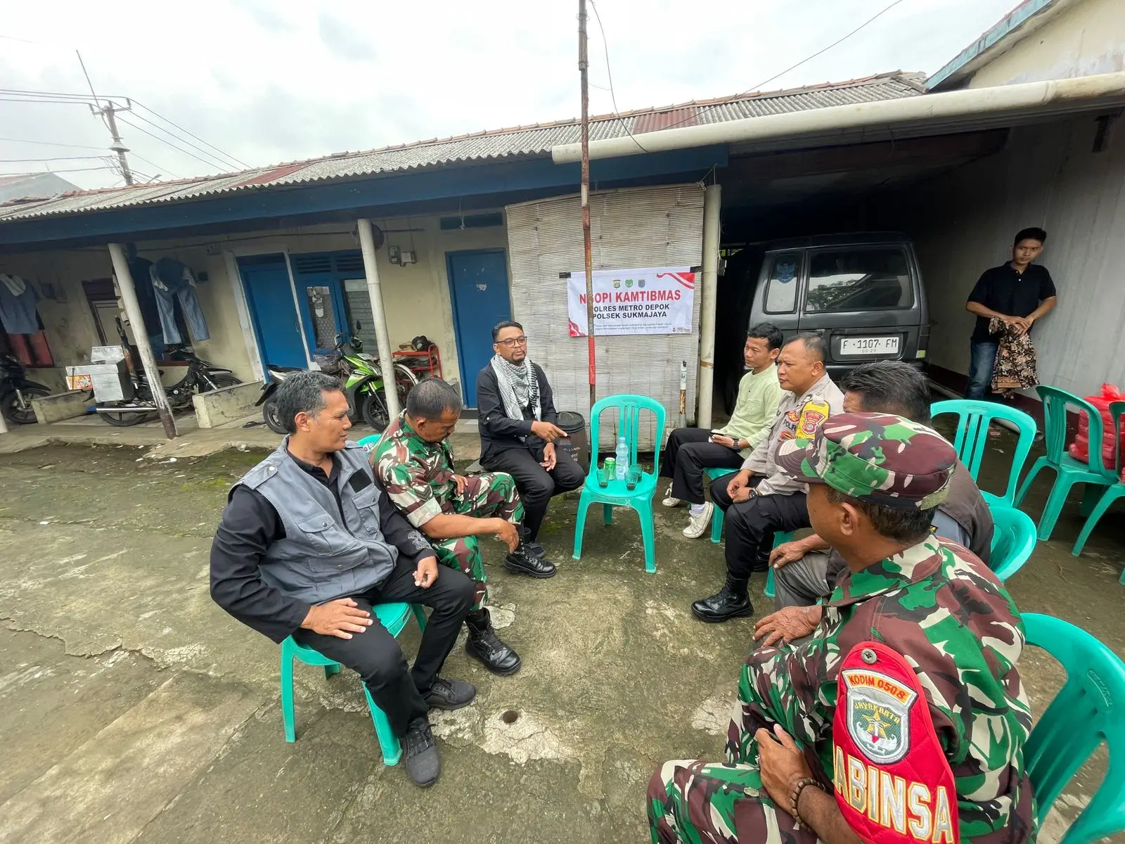Ngopi Kamtibmas Jadi Wadah Warga Cilodong Curhat Soal Keamanan dan Ketertiban Lingkungan