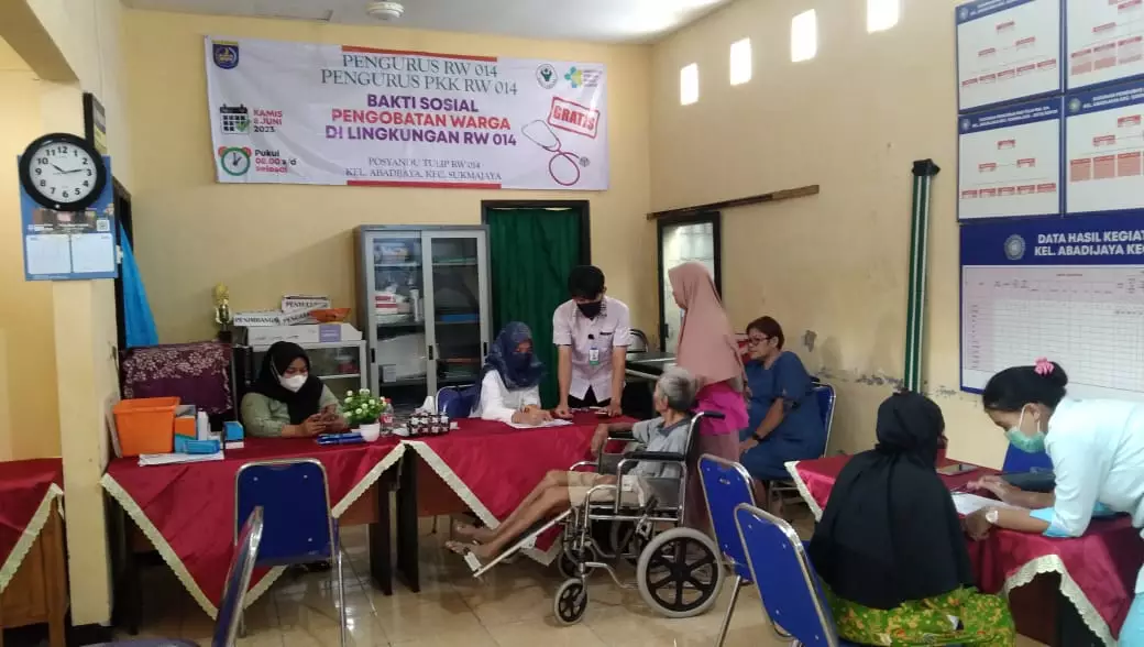 RW 14 Abadijaya Adakan Pemeriksaan Kesehatan Gratis Bagi Warga